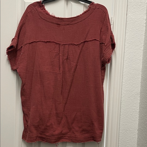 Entro Textured V-Neck Top - Rust - Picture 3 of 3